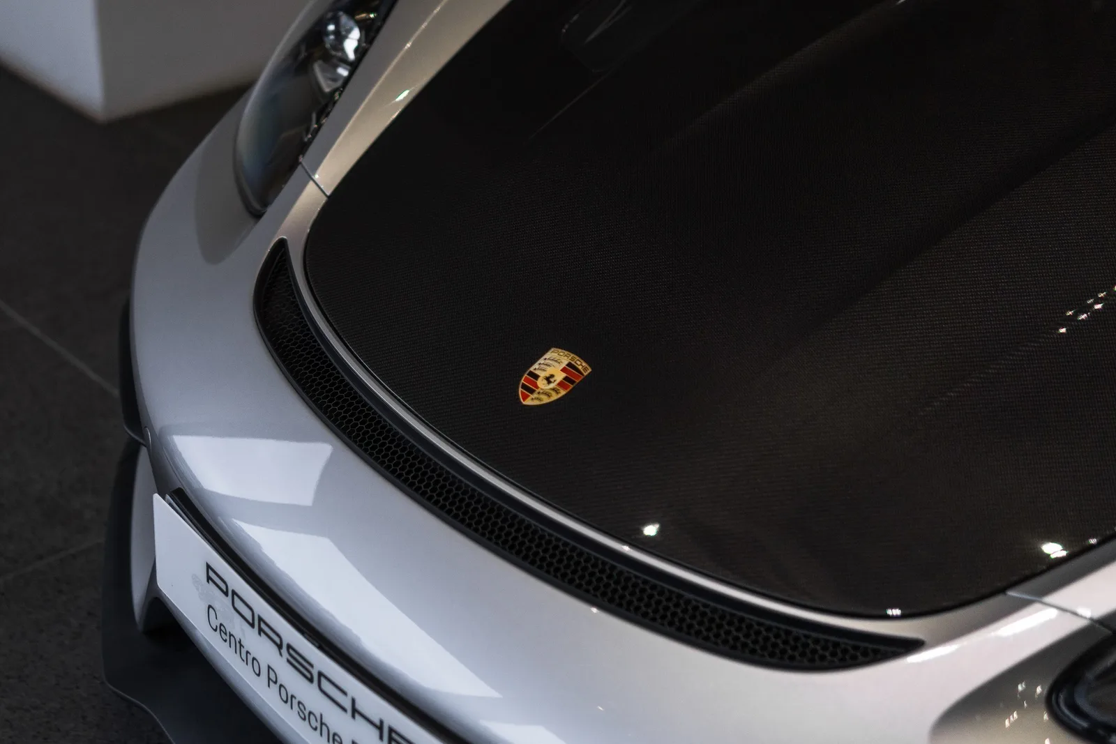 Porsche 718 Spyder RS · Bilbao · Concesionario Oficial Porsche Bilbao · Church Studio