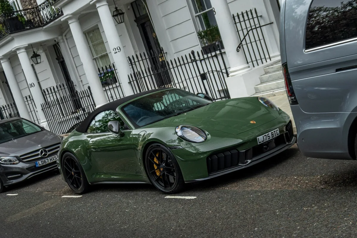 Porsche 911 GTS Cabriolet