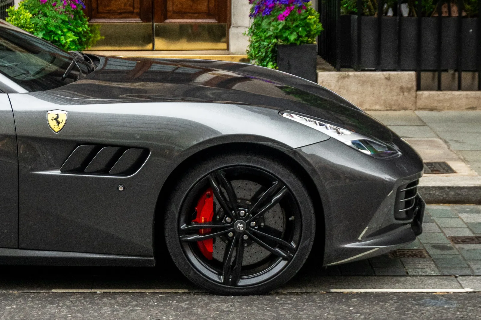 Ferrari GTC4 Lusso 3