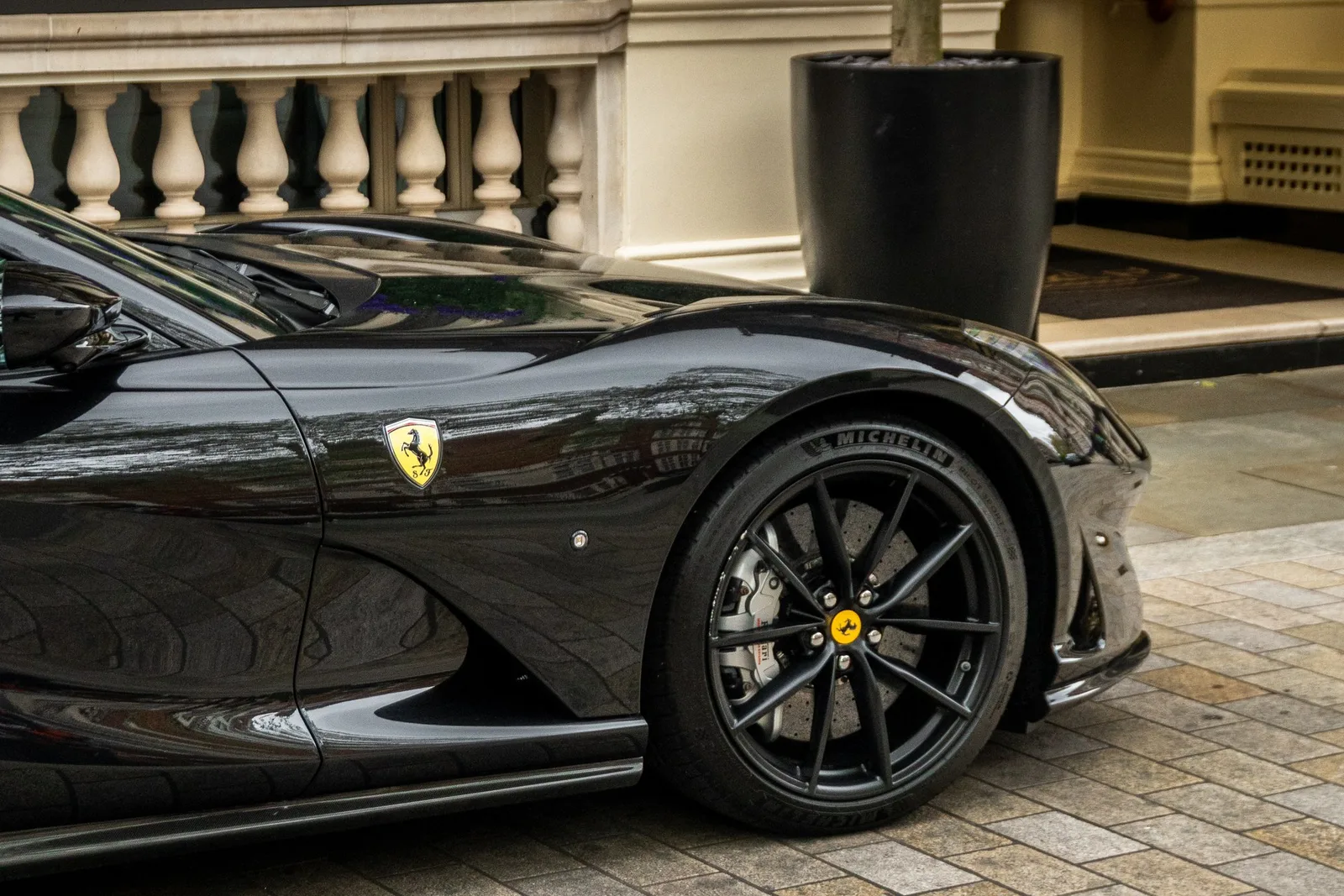 Ferrari 812 GTS 5