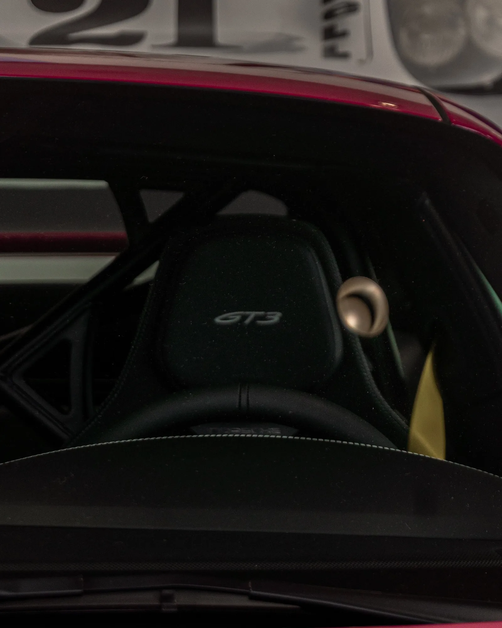 Porsche GT3 · Biarritz · Concesionario Porsche · Biarritz, Francia · Church Studio
